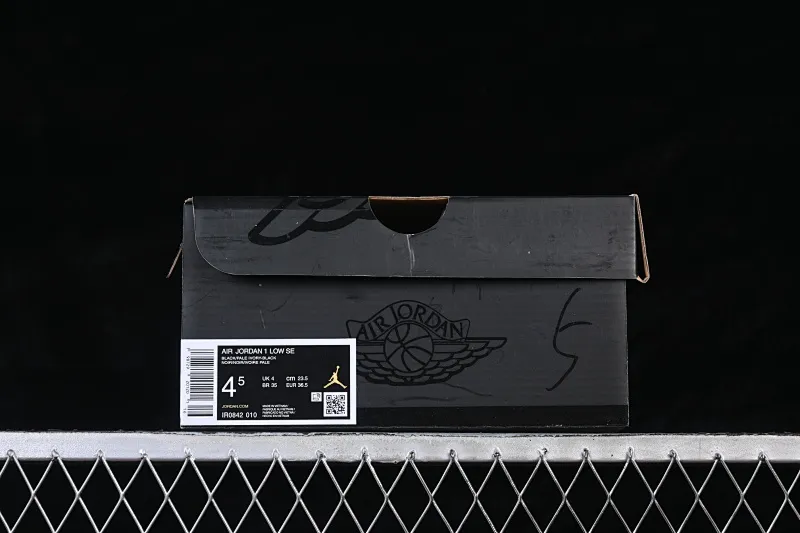 All categories Air Jordan Jordan series basketball shoes Air Jordan 1 Low Air Jordan 1 Low AJ1 Joe 1 black denim low-top cultural casual sneakers IR0842-010